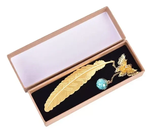 Marca páginas pluma.